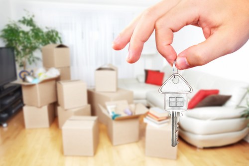 Secure long-term storage units in Thorntonheath for household belongings